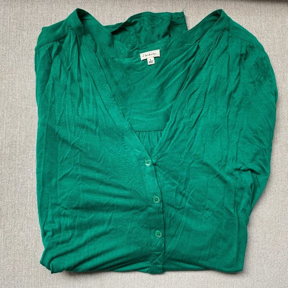 Aritzia Tops - Emerald green slouchy button down shirt